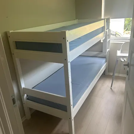 Hovedetasje I Enebolig Med 3 Soverom Og Utendors Spabad *